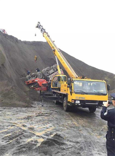 卫东区上犹道路救援